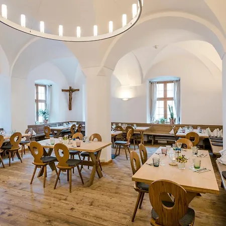 Kloster Hotel 3*