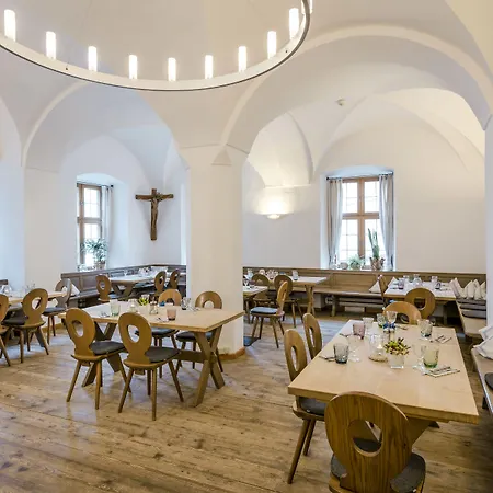 Kloster Hotel 3*