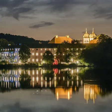 فندق Kloster