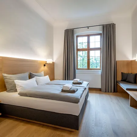Kloster Hotel